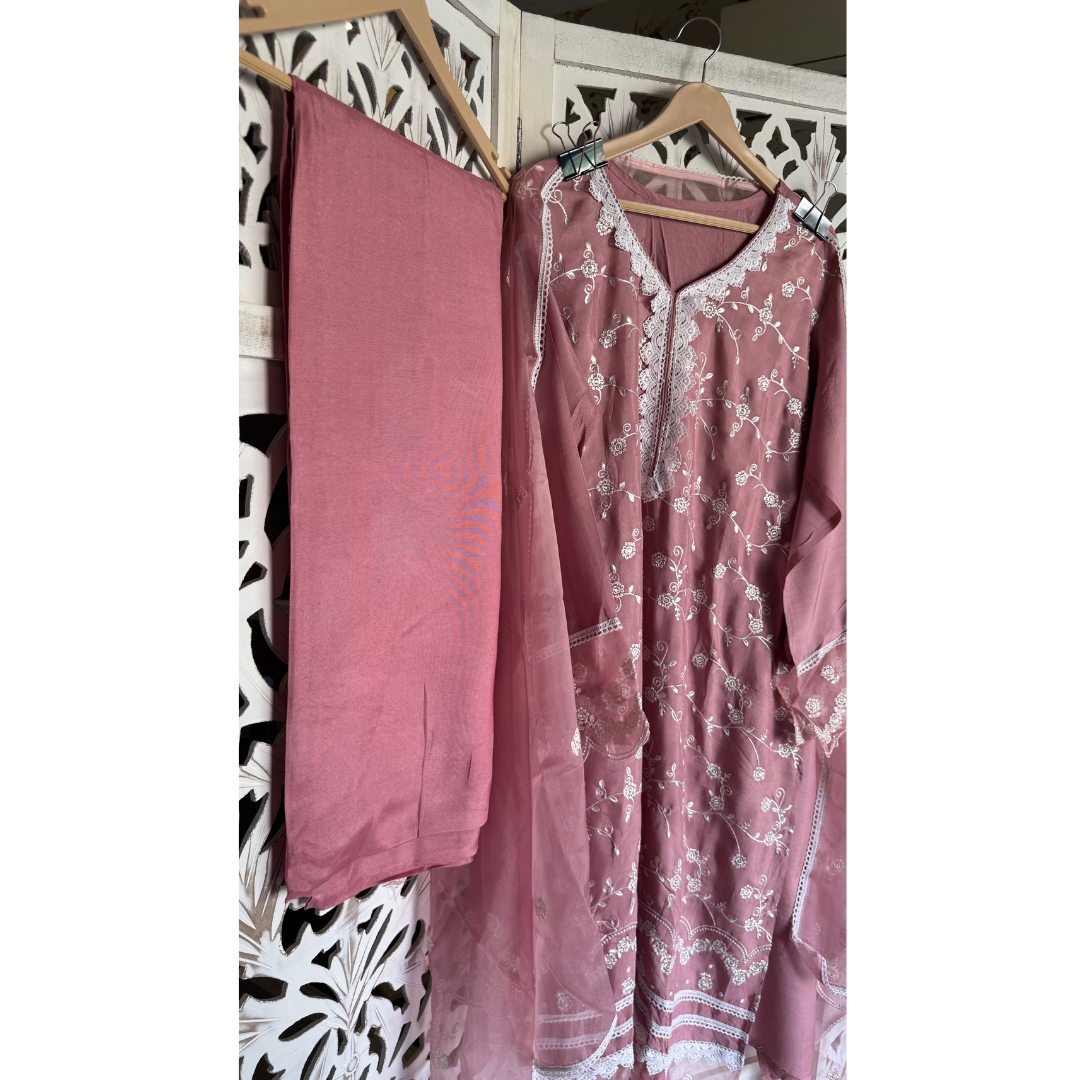 Muslin Suit- D066