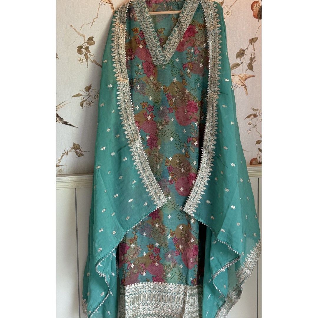 Organza Suit- D106