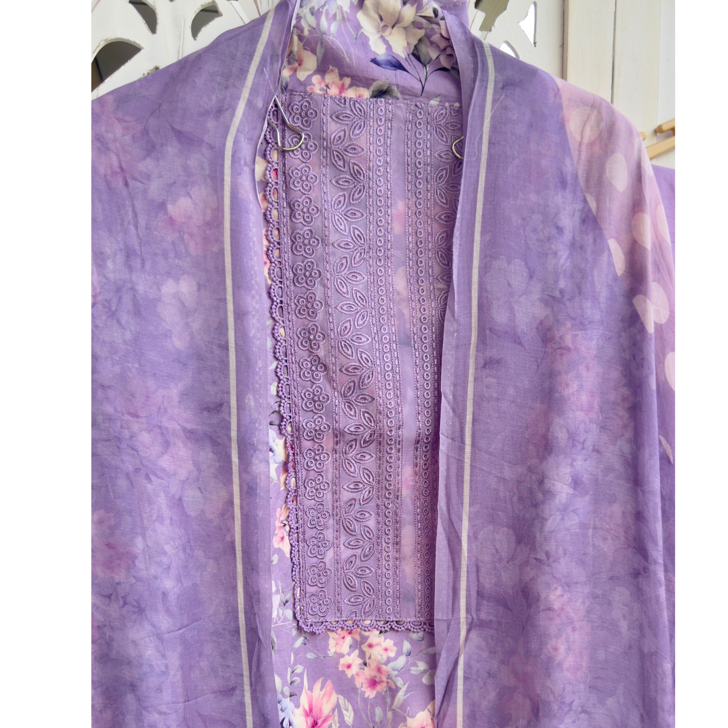 Muslin Suit- D204