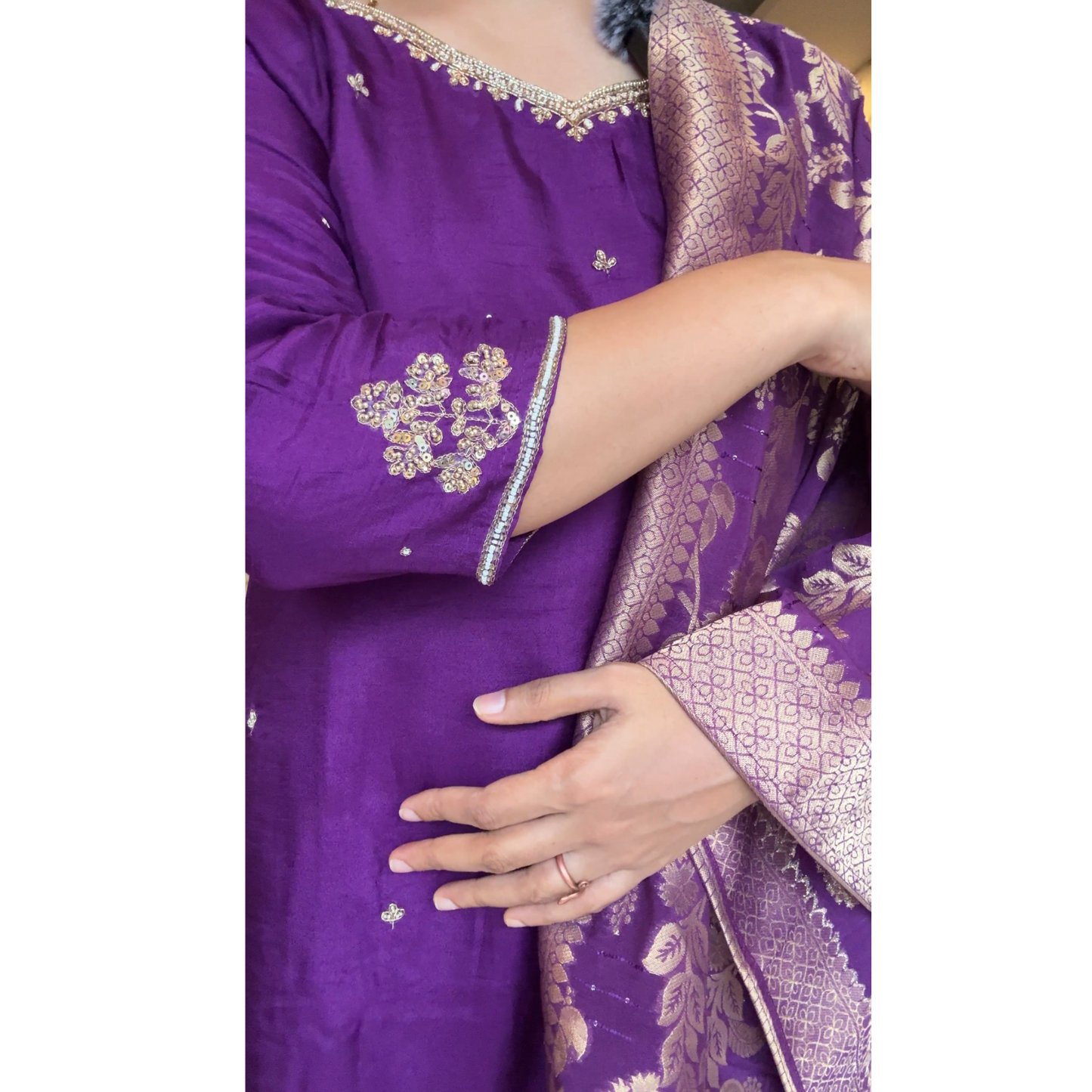 Silk suit- R104