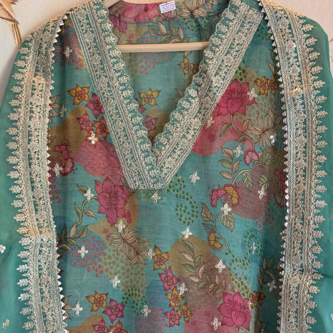 Organza Suit- D106