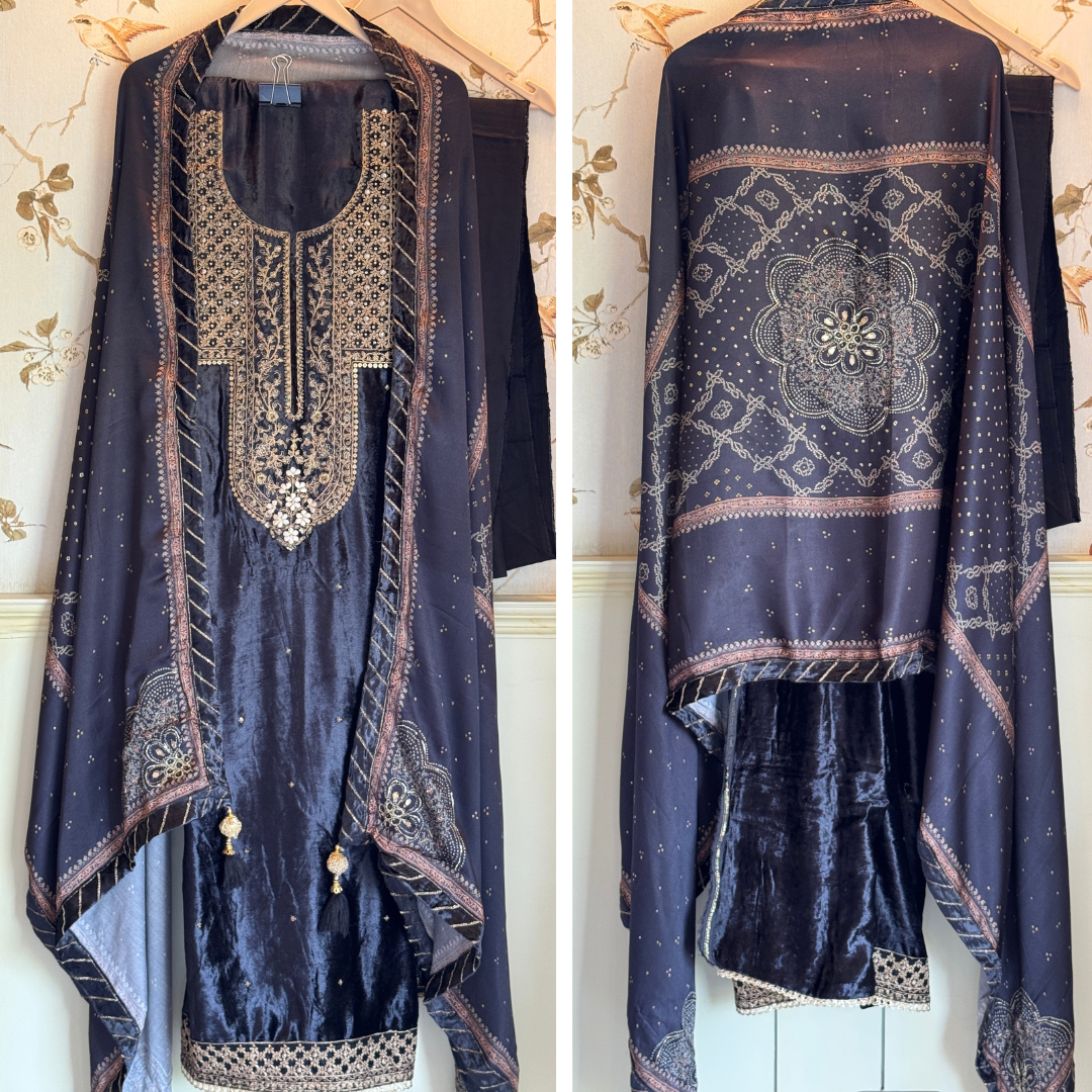 Velvet suit- Black- E095