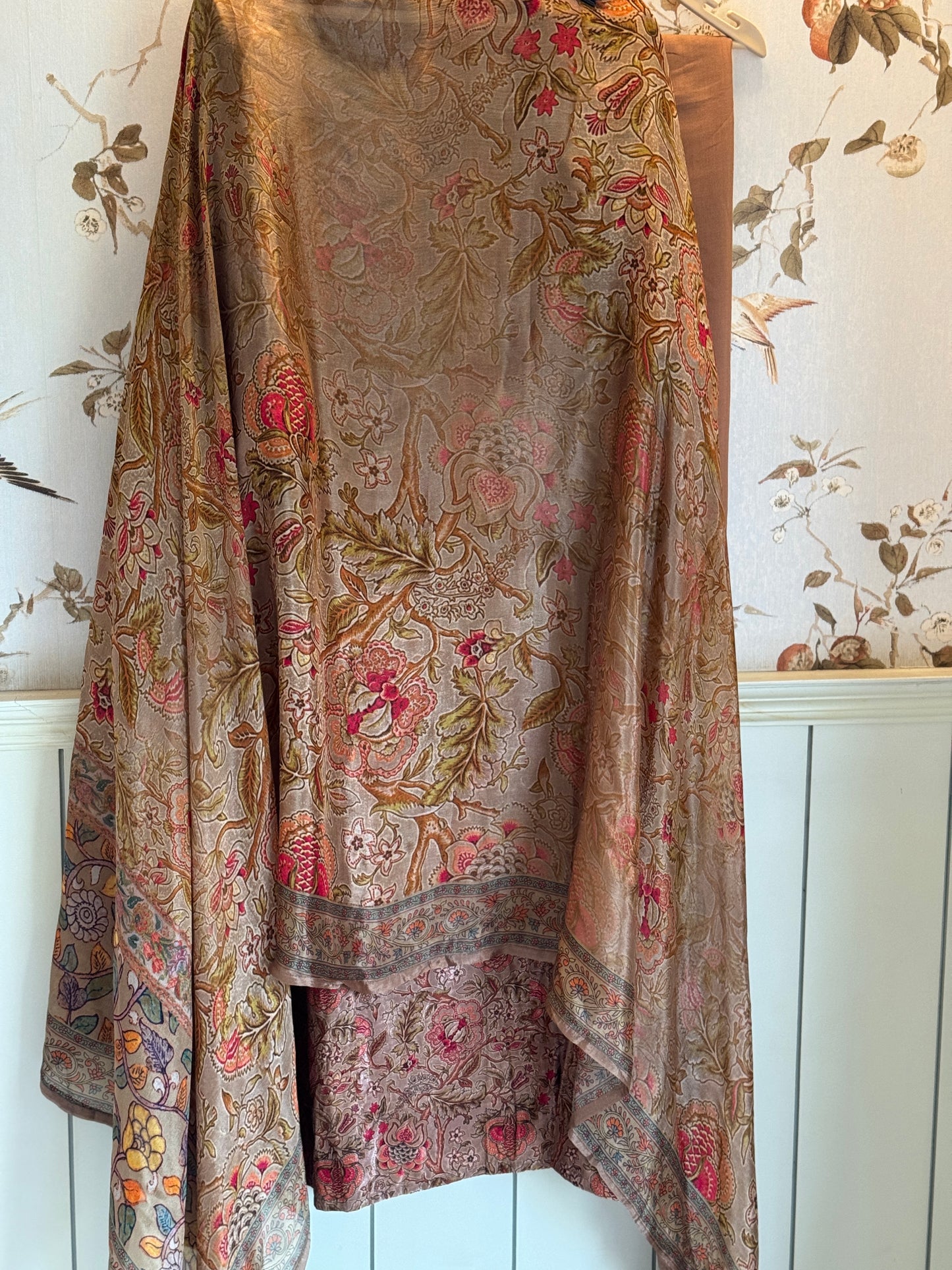 Velvet Suit- B121