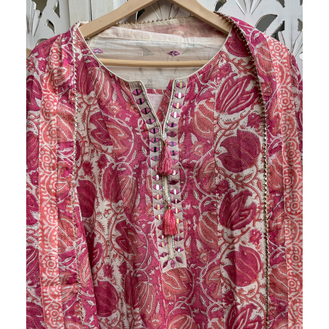 Maheshwari Suit- D201