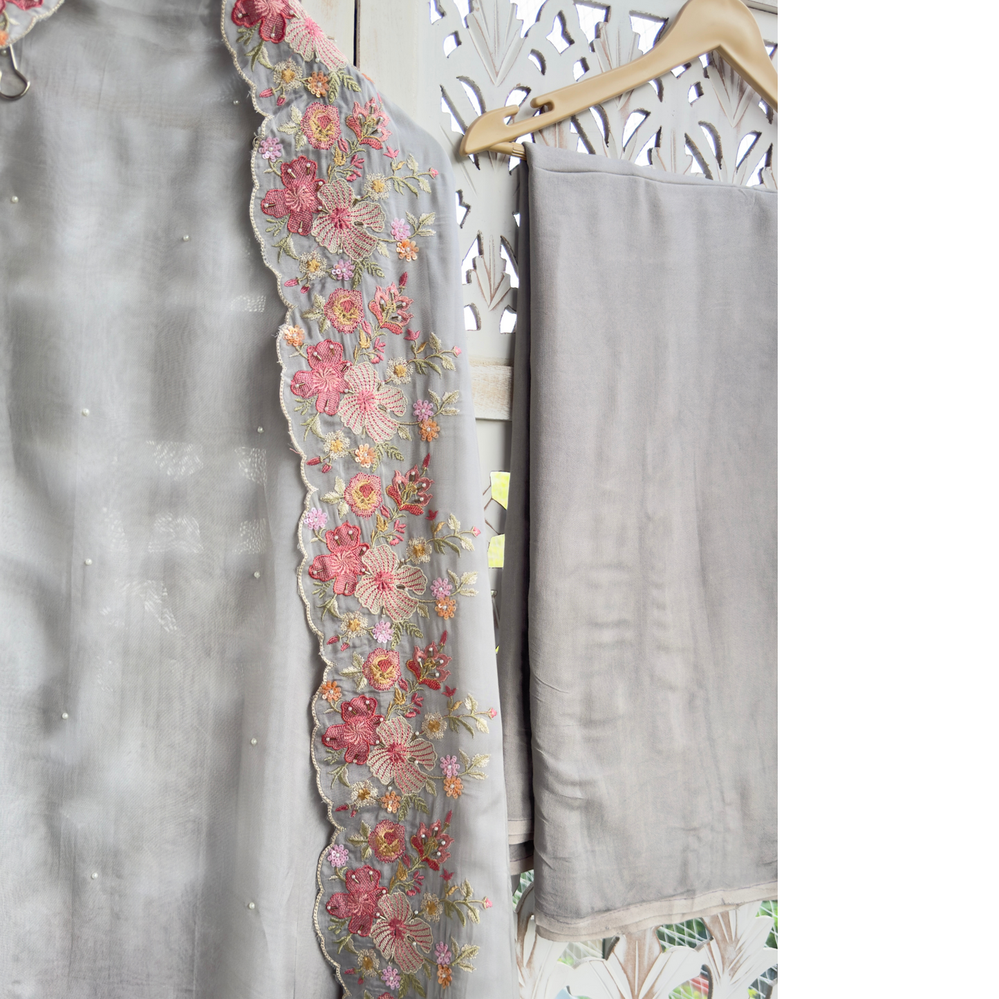 Organza Suit- D096