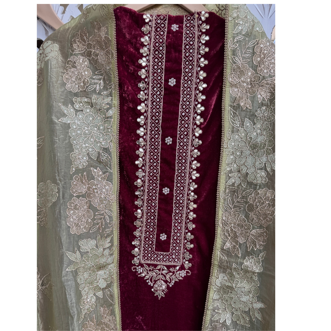 Velvet kurta with jimmy choo dupatta- E089