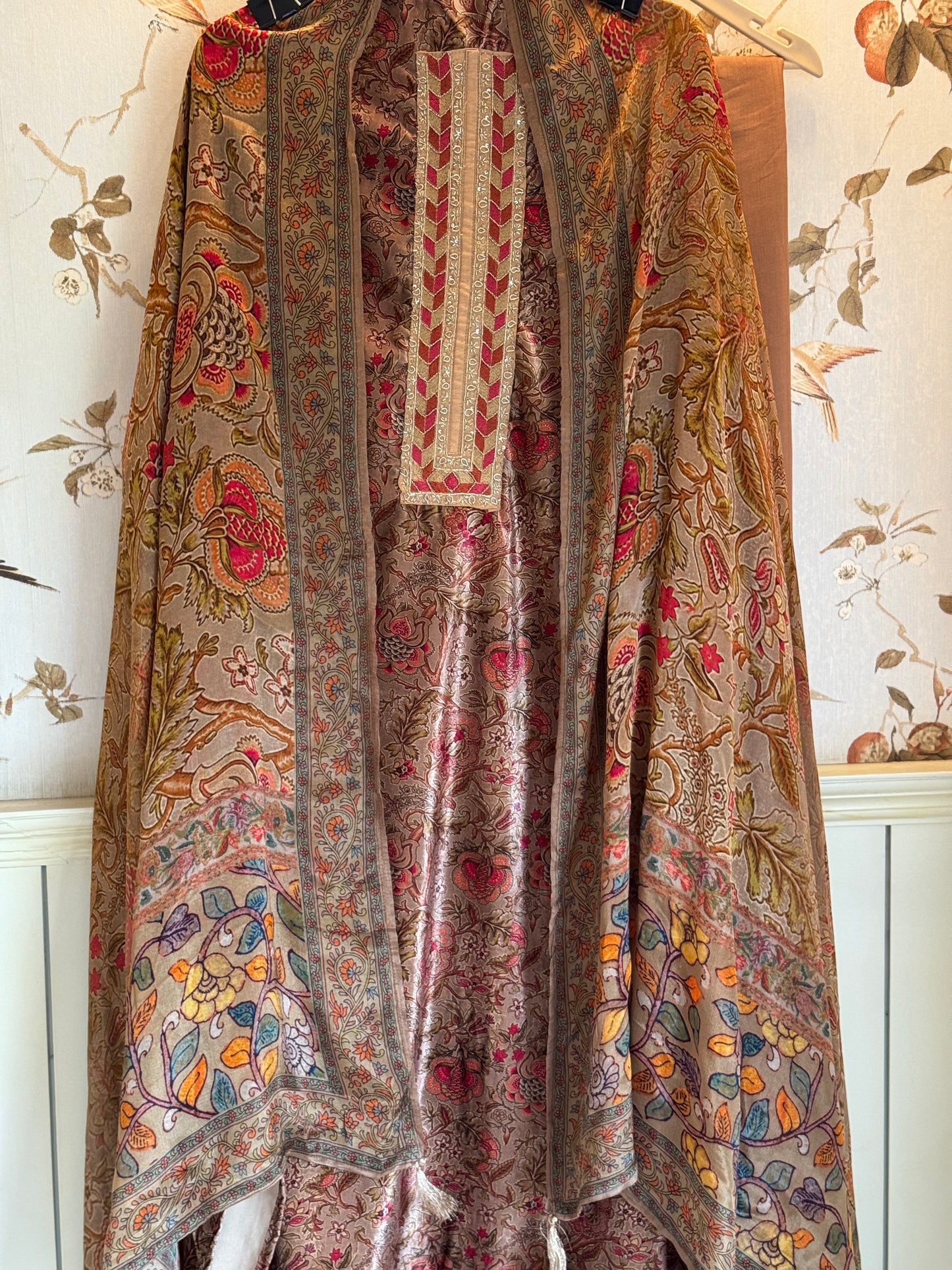 Velvet Suit- B121