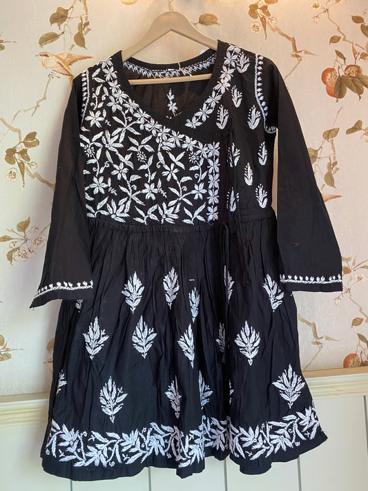 Short Kurti chikenkari- CH008